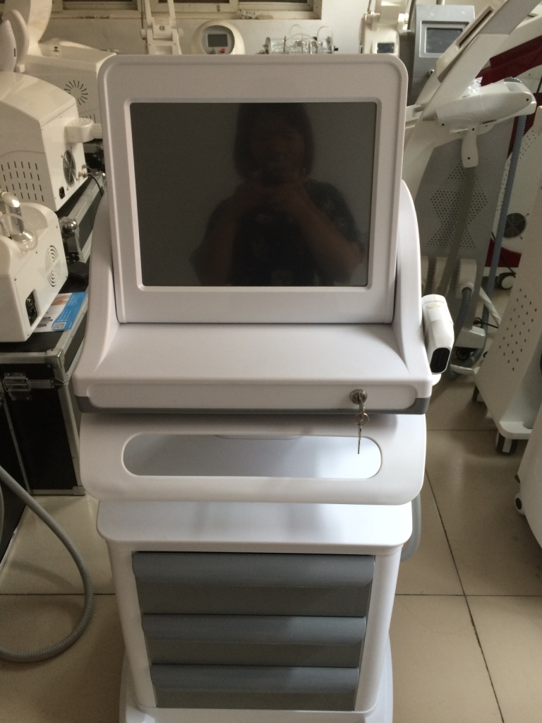 High Intensity Focused Ultrasound Machine Ultrasonic Facial Machine CE