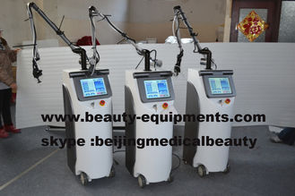 Chiny Co2 Fractional Laser With RF Metal Tube 10600nm CO2 Skin Peeling Laser System dostawca